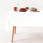 Staltiesė EASY CARE 132x178cm, balta, 250g/m2