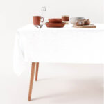 Staltiesė EASY CARE 140x220 cm, balta, 250 g/m2