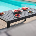 Sodo baldų komplektas TOMSON stalas ir kampinė sofa, tamsiai pilka - Image 8