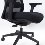 Darbo kėdė SANTO juodo tinklinio audinio - Image 5