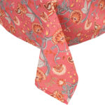 Staltiesė LONETA 136x220cm, gėlės ant rožinio pagrindo - Image 3