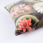 Pagalvėlė HOLLY 45x45cm, baltos vandens lelijos - Image 2